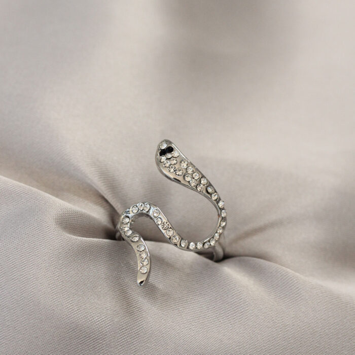 Zirkon Taşlı Gümüş Renk Yılan Yüzük