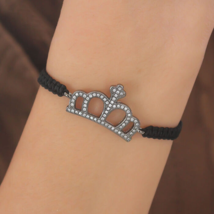 Makrome Füme Renk Taç Figür Kadın Bileklik