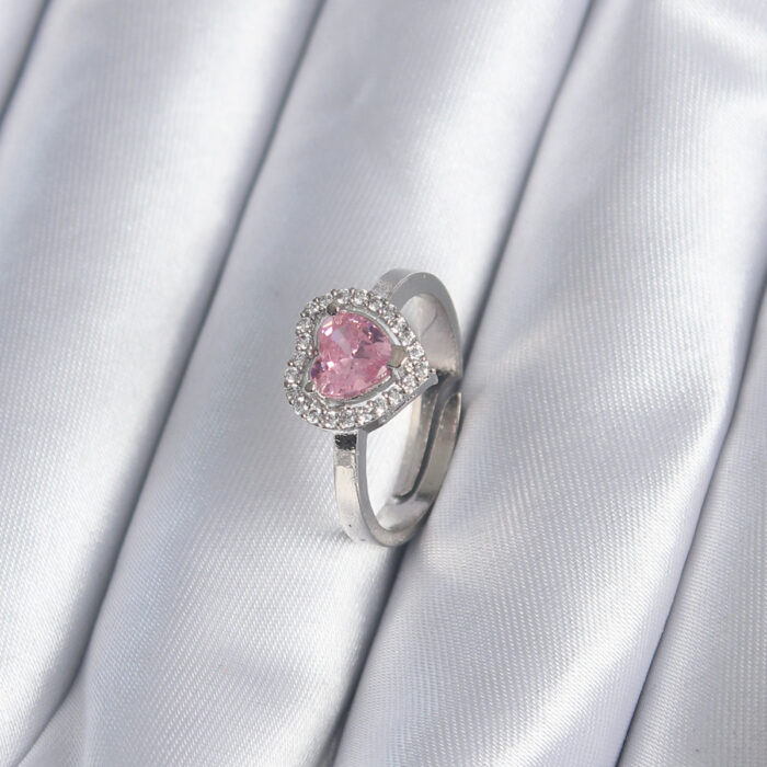 Pirinç Gümüş Renk Pembe Zirkon Taşlı Charm Model Kadın Yüzük