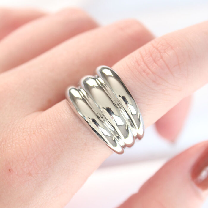 Silver Renk Ayarlanabilir Çizgili Bombe Yüzük