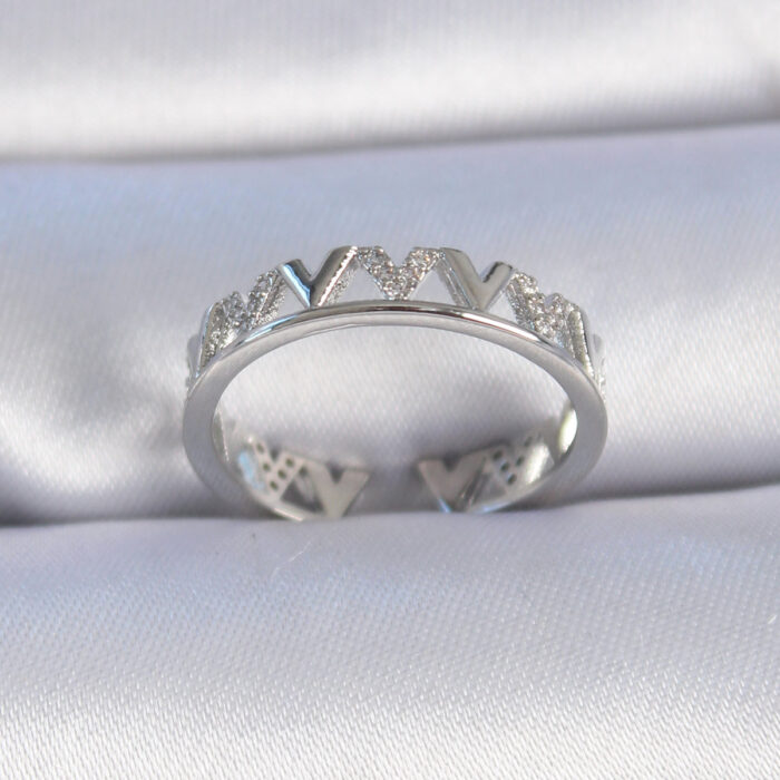 Pirinç Gümüş Renk "V" Model Zirkon Taşlı Kadın Yüzük