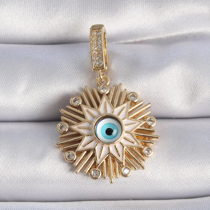 Pirinç Gold Renk Nazar Boncuklu Saçaklı Yıldız Figür Ajda Charm