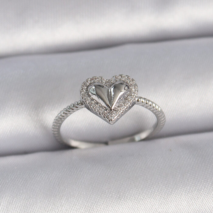 Pirinç Gümüş Renk Ayarlanabilir Zirkon Taşlı Kalp Model Kadın Yüzük