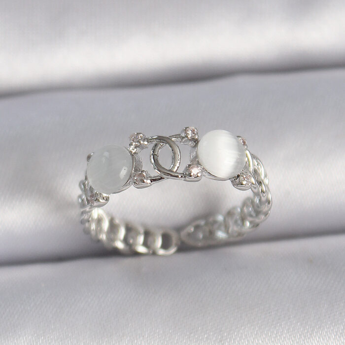 Pirinç Gümüş Renk Ayarlanabilir Zirkon Taşlı Beyaz Mineli Birleşik Halka Model Kadın Yüzük