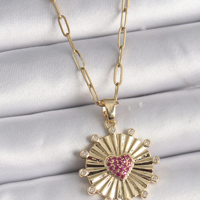 316L Çelik Gold Renk Pembe Zirkon Taşlı Kalp İşleme Madalyon Model Kadın Kolye