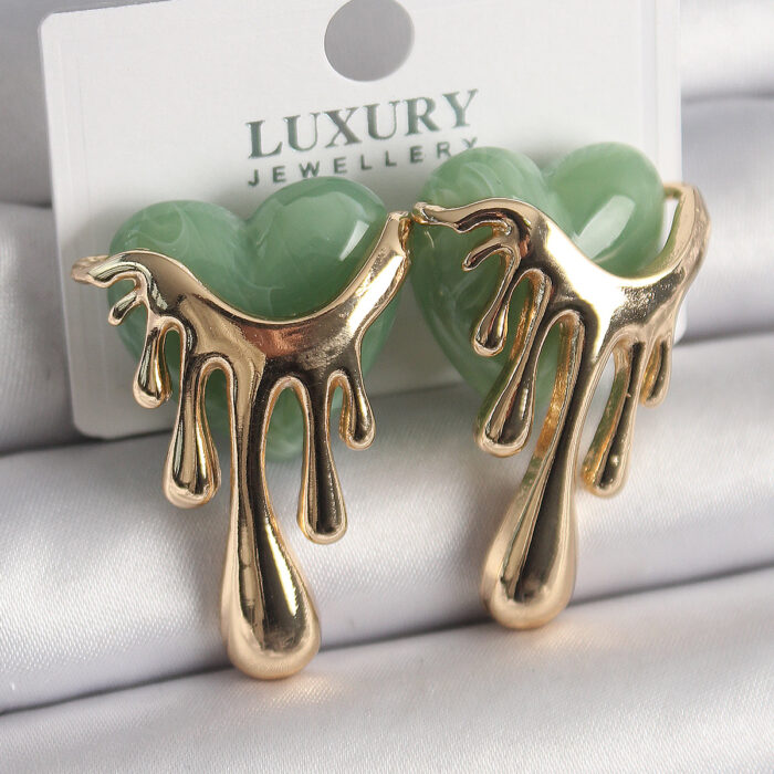 Pirinç Gold Renk Yeşil Sedefli Akan Kalp Model Kadın Küpe