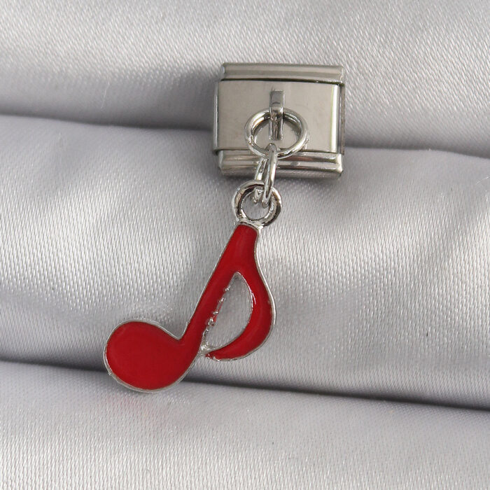 316L Çelik Gümüş Renk Kırmızı Nota Model Nomination Charm