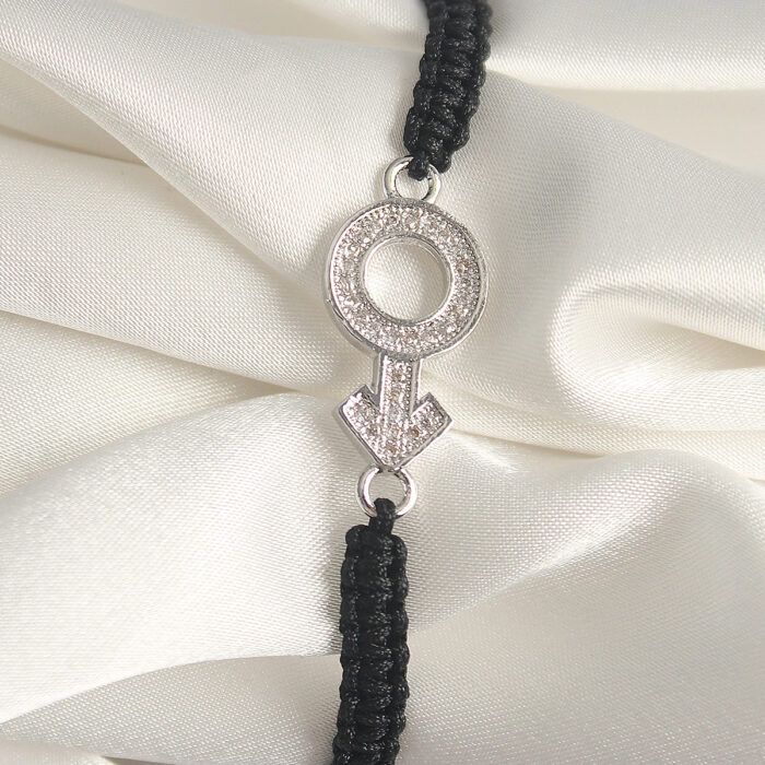 Pirinç Gümüş Renk Zirkon Taşlı Mars Figür Asansörlü Makrome Model Kadın Bileklik