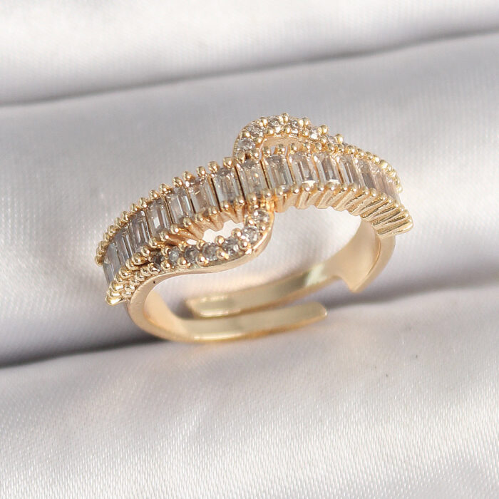 Pirinç Gold Renk Su Yolu Zirkon Taşlı Ayarlanabilir Model Kadın Yüzük