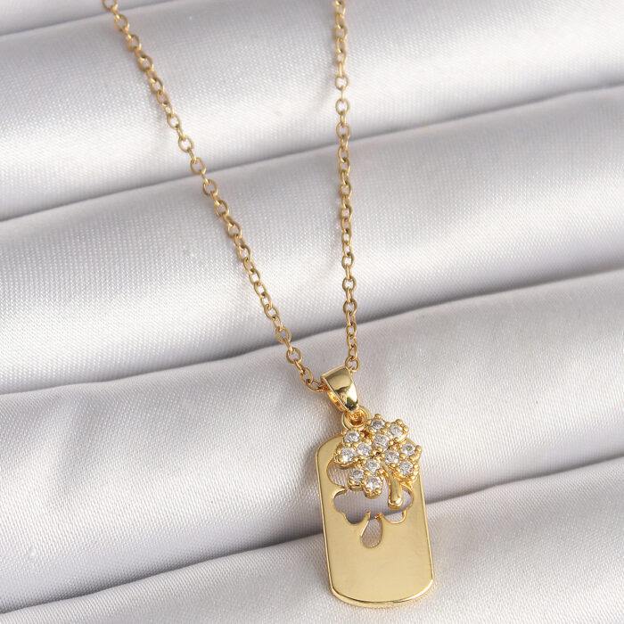 316L Çelik Gold Renk Zincir Zirkon Taşlı Yonca Model Kadın Kolye