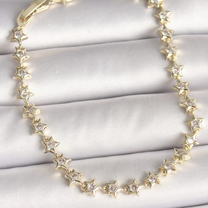 Pirinç Gold Renk Zirkon Taşlı Yıldız Model VIP Seri Kadın Bileklik