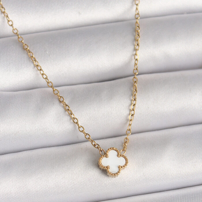 316L Çelik Gold Renk Beyaz Yonca Model Kadın Kolye
