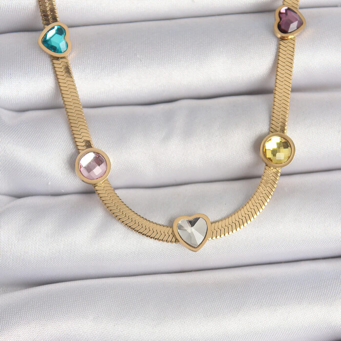 316L Çelik Gold Renk İtalyan Zincir Renkli Zirkon Taşlı Kalp Figür Kadın Kolye