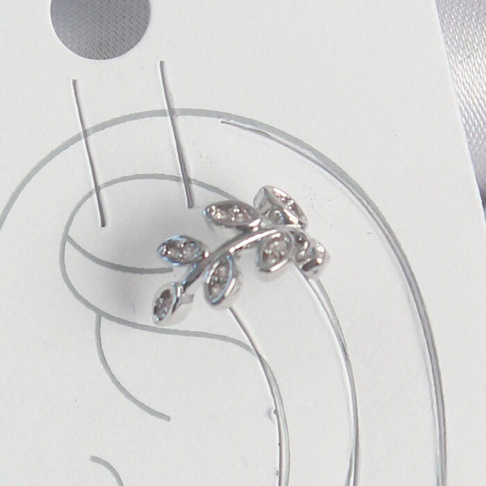 Pirinç Gümüş Renk Zirkon Taşlı Yaprak Model Kıkırdak Kadın Küpe