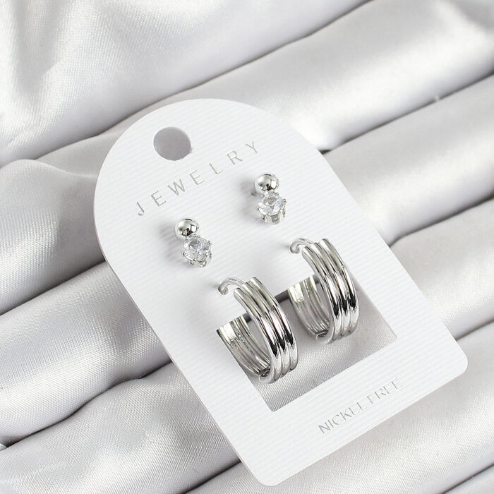 Pirinç Zirkon Taş Ve Halka Figürlü Gümüş Renk 3'lü Çift Kadın Küpe Set