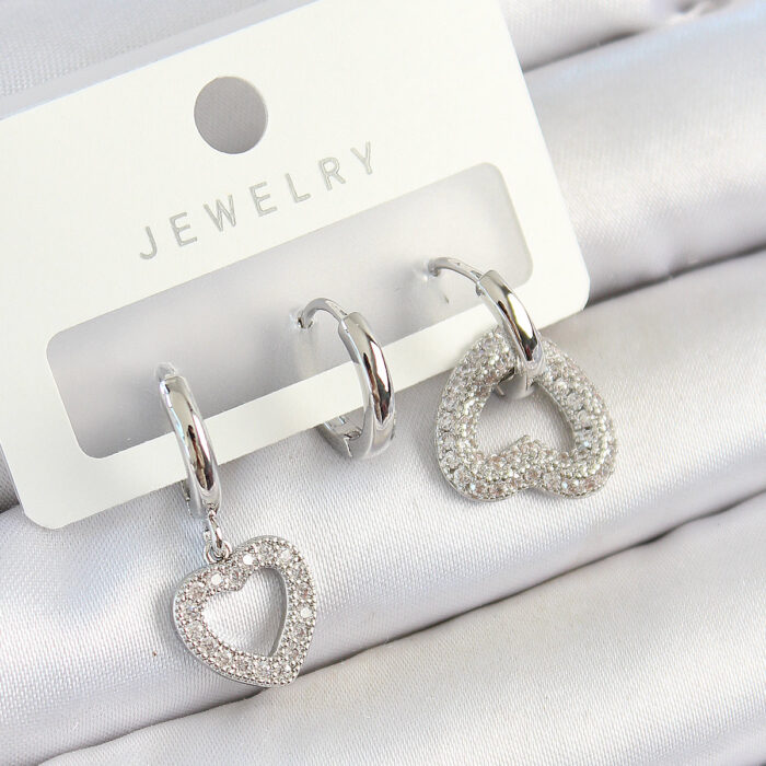 Pirinç Zirkon Taşlı Kalp Model Gümüş Renk 3'lü Çift Kadın Küpe Set