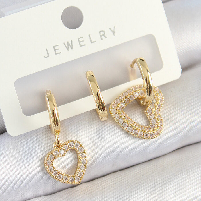 Pirinç Zirkon Taşlı Kalp Model Gold Renk 3'lü Çift Kadın Küpe Set