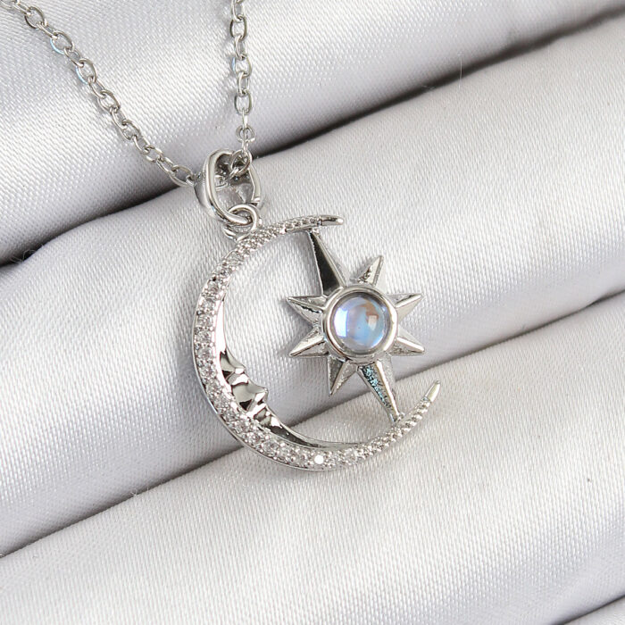 316L Çelik Zirkon Taşlı Kutup Yıldızlı Hilal Model Gümüş Renk Kadın Kolye