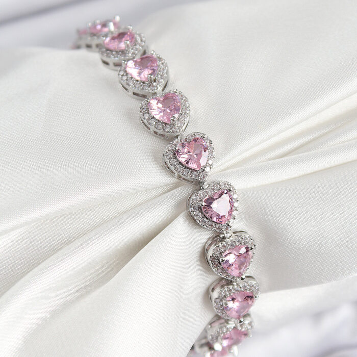 Pirinç Zirkon Taşlı Pembe Kalp Baget Model Gümüş Renk VIP Seri Kadın Bileklik