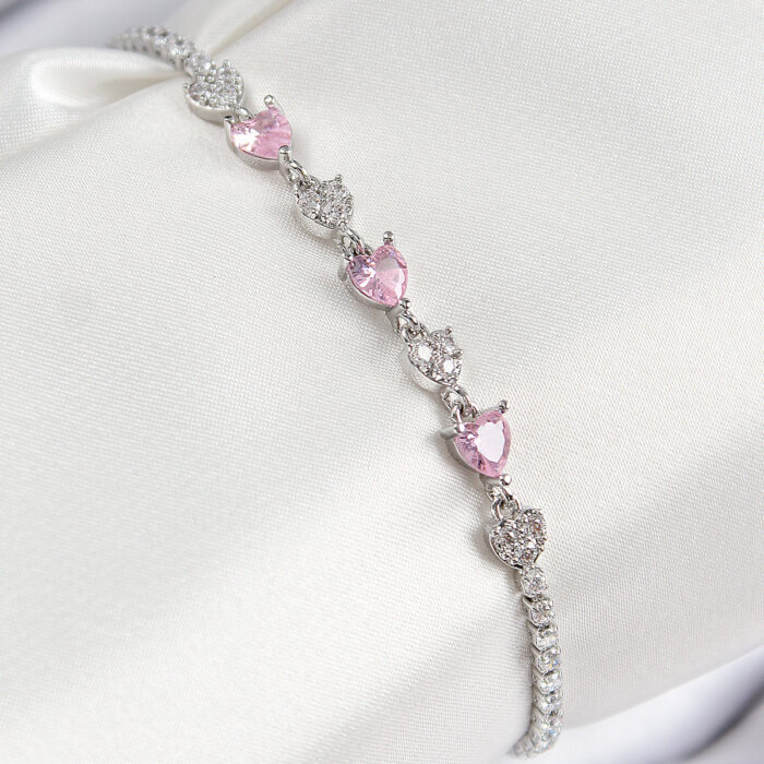 Pirinç Zirkon Taşlı Pembe Kalp Model Gümüş Renk Kadın Bileklik