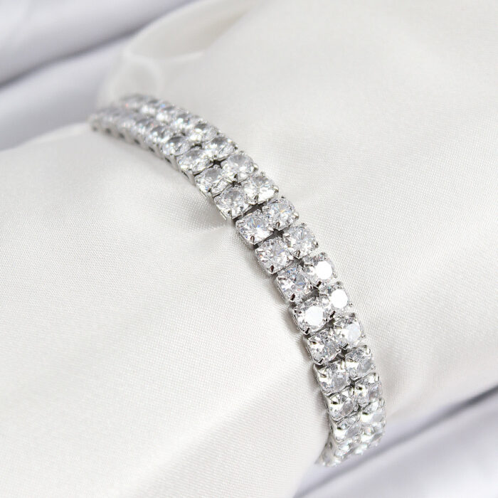 Pirinç Zirkon Taşlı Çift Sıra Kare Model Gümüş Renk Asansörlü Kadın Bileklik