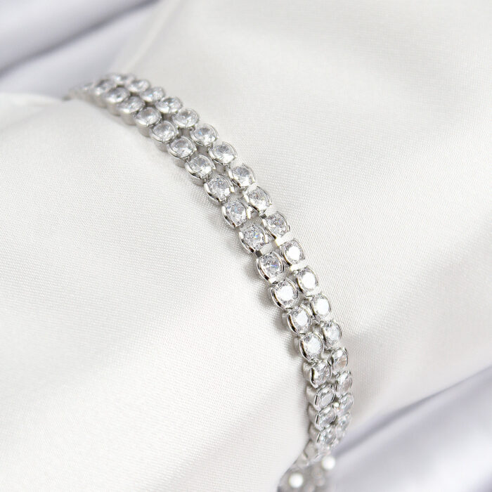 Pirinç Zirkon Taşlı Çift Sıra Model Gümüş Renk Asansörlü Kadın Bileklik