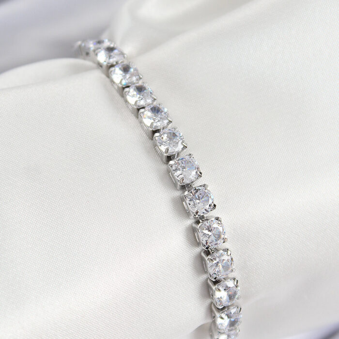 Pirinç Zirkon Taşlı Kare Model Gümüş Renk Asansörlü Kadın Bileklik