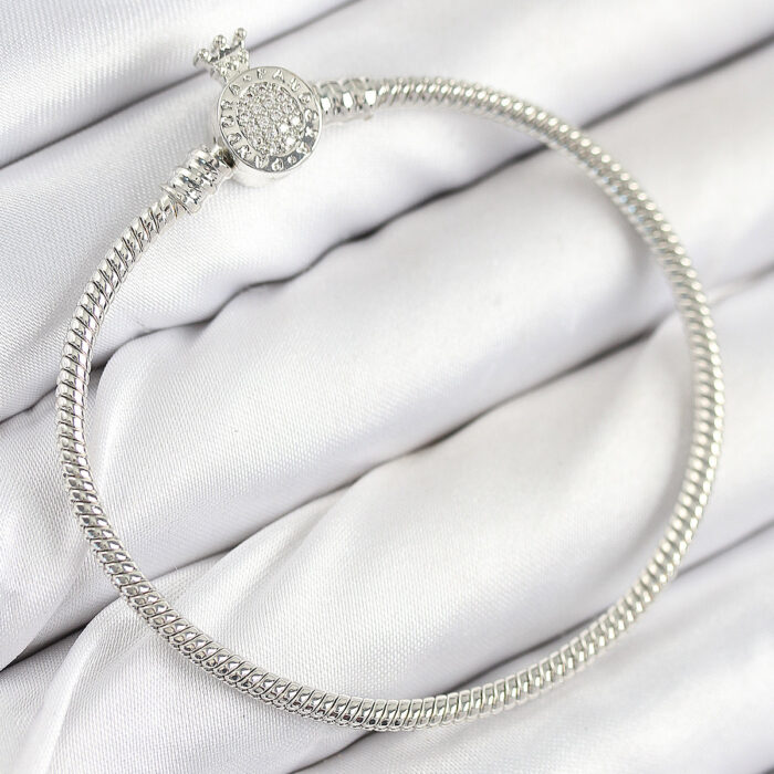 Pirinç Charm Zirkon Taşlı Taç Model Gümüş Renk Kadın Bileklik