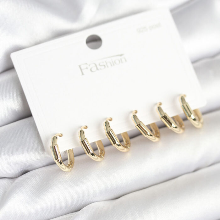 Gold Renk Pirinç Halka Model 925 Ayar Gümüş Çivili Kadın Küpe Seti