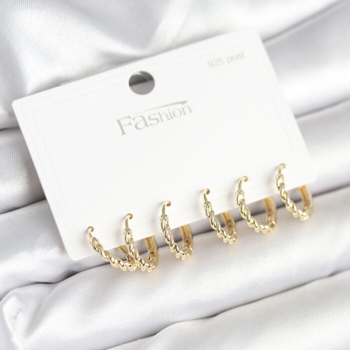 Gold Renk Burgu Halka Model 925 Ayar Gümüş Çivili Pirinç Küpe Seti