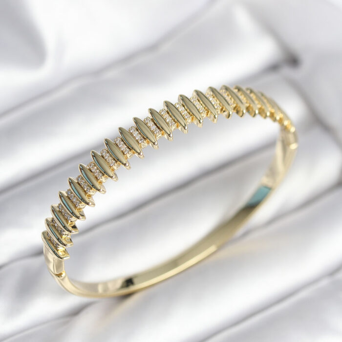 Gold Renk Zirkon Taşlı Pirinç Kadın Kelepçe