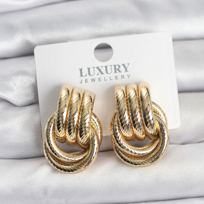 Gold Renk Halka Modelli Pirinç Kadın Küpe