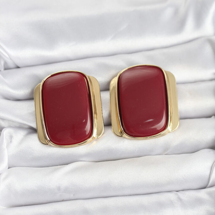 Pirinç Gold Renk Bordo Plaka Vintage Kadın Küpe