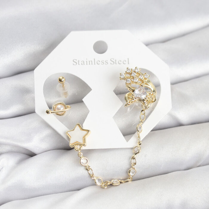 Pirinç Gold Renk Yıldız Model Zincir Bağlantılı Ear Cuff Küpe Seti