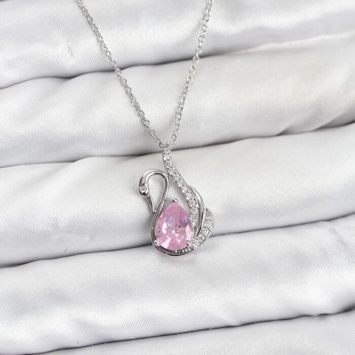 316L Çelik Zincir Gümüş Renk Pembe Kuğu Model Zirkon Taşlı Kadın Kolye