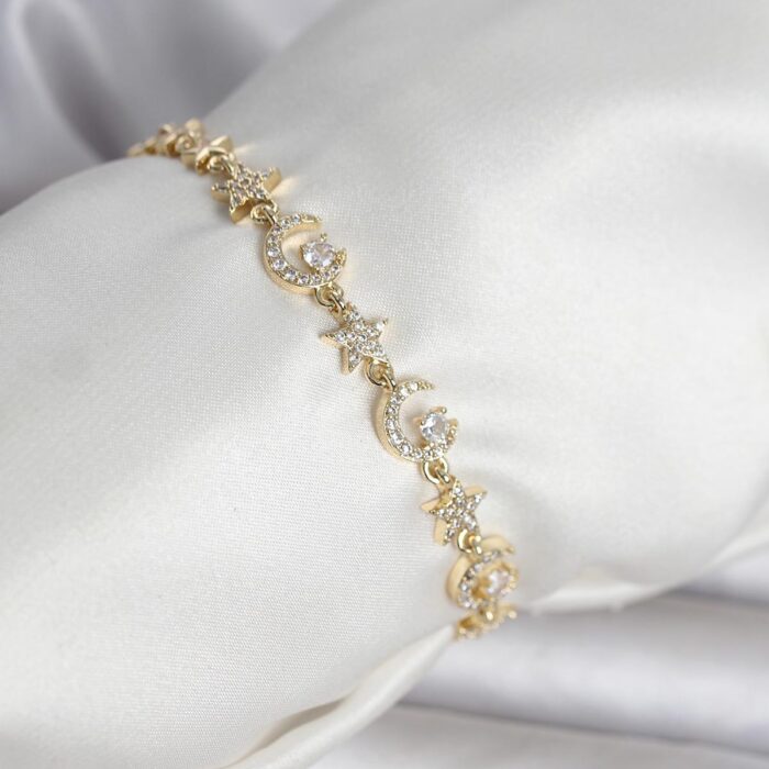 Pirinç Gold Renk Zirkon Taşlı Ay ve Yıldız Model Kadın Bileklik