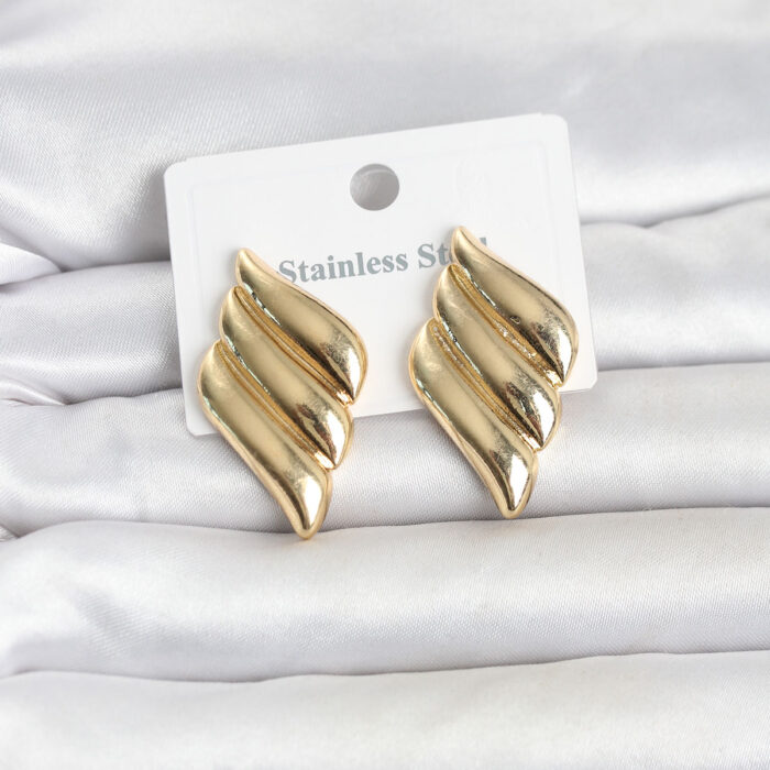 316L Çelik Gold Renk Motif Model Kadın Küpe